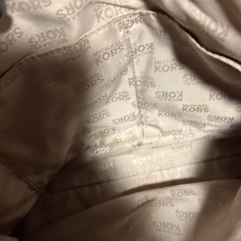 Authentic Michael Kors - Picture 7 of 9
